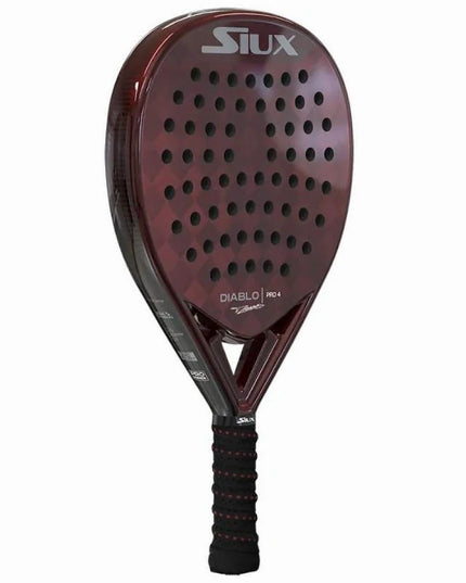 Siux Diablo Pro 4 2025 di Tino Libaak