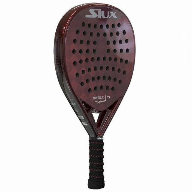 Siux Diablo Pro 4 2025 di Tino Libaak