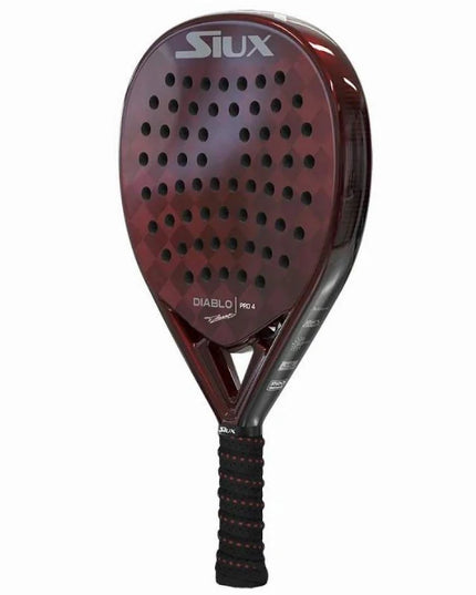 Siux Diablo Pro 4 2025 di Tino Libaak