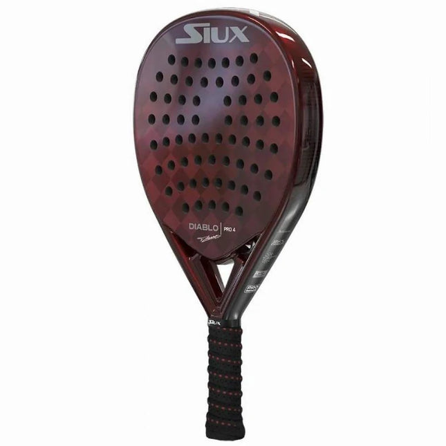 Siux Diablo Pro 4 2025 di Tino Libaak