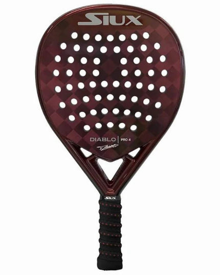 Siux Diablo Pro 4 2025 di Tino Libaak