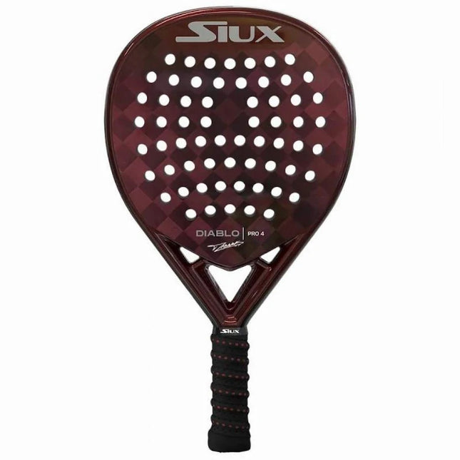 Siux Diablo Pro 4 2025 di Tino Libaak