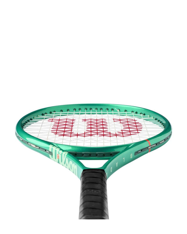 Wilson Blade 26 V10 2026